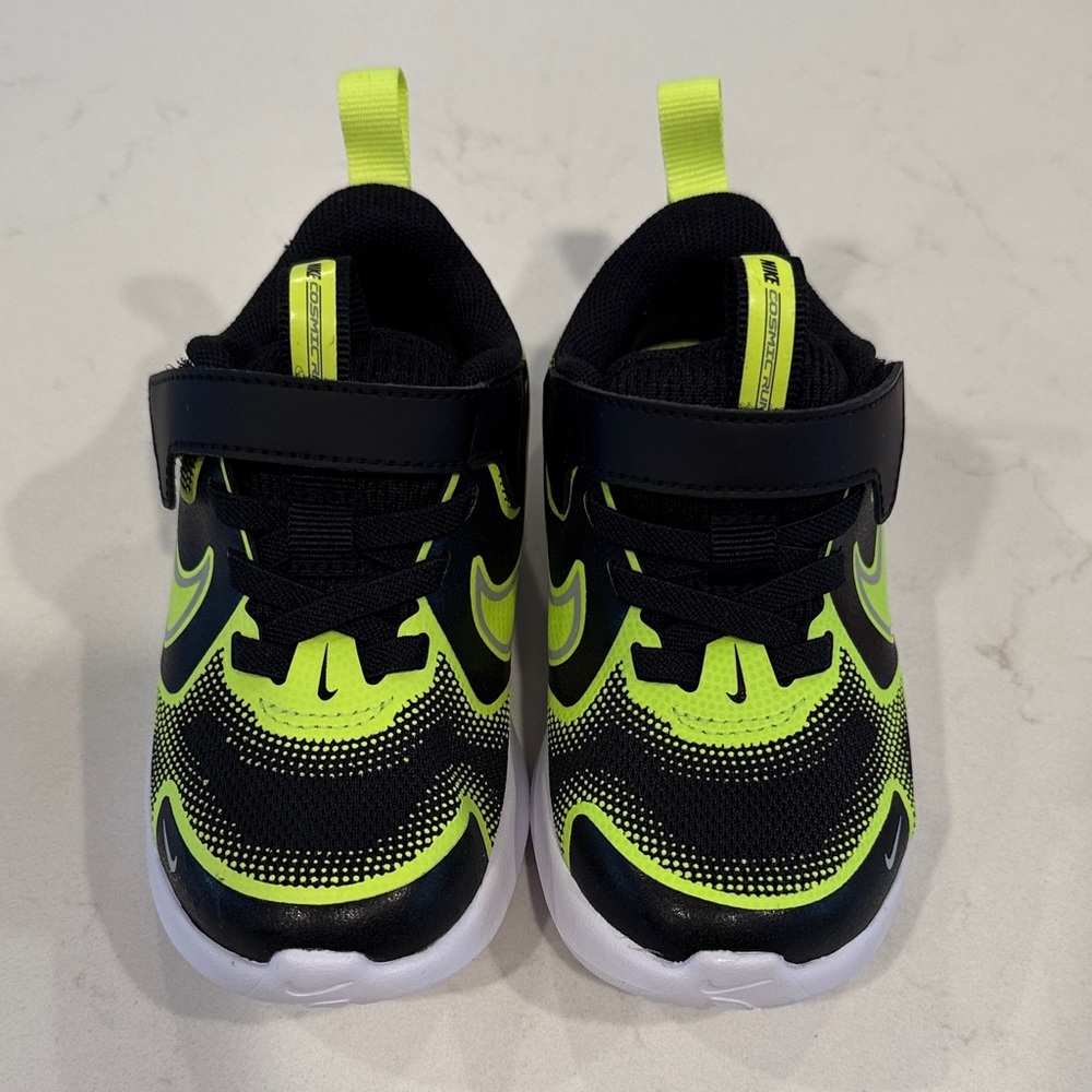 Kids Nike Cosmic Runner Size Toddler 8